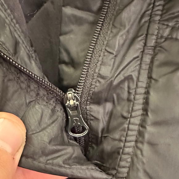 Lululemon down for a run pull over - black - Picture 4 of 7